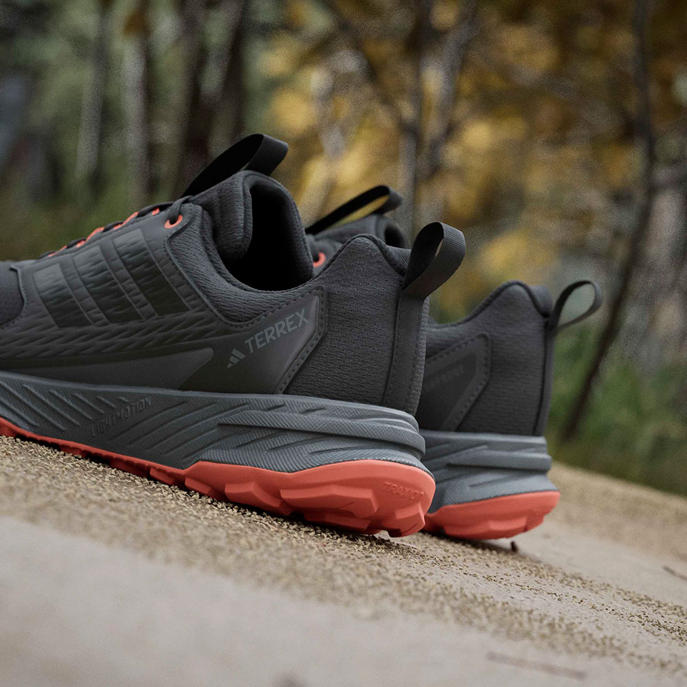 Adidas_Terrex_Tracefnder2Clima_cblack_cblack_seimor (2).jpg