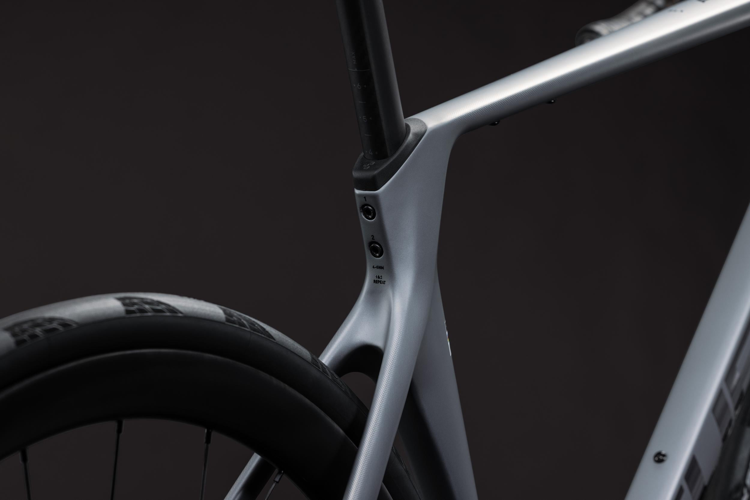 Agree C:62 SLX slate grey and chrome