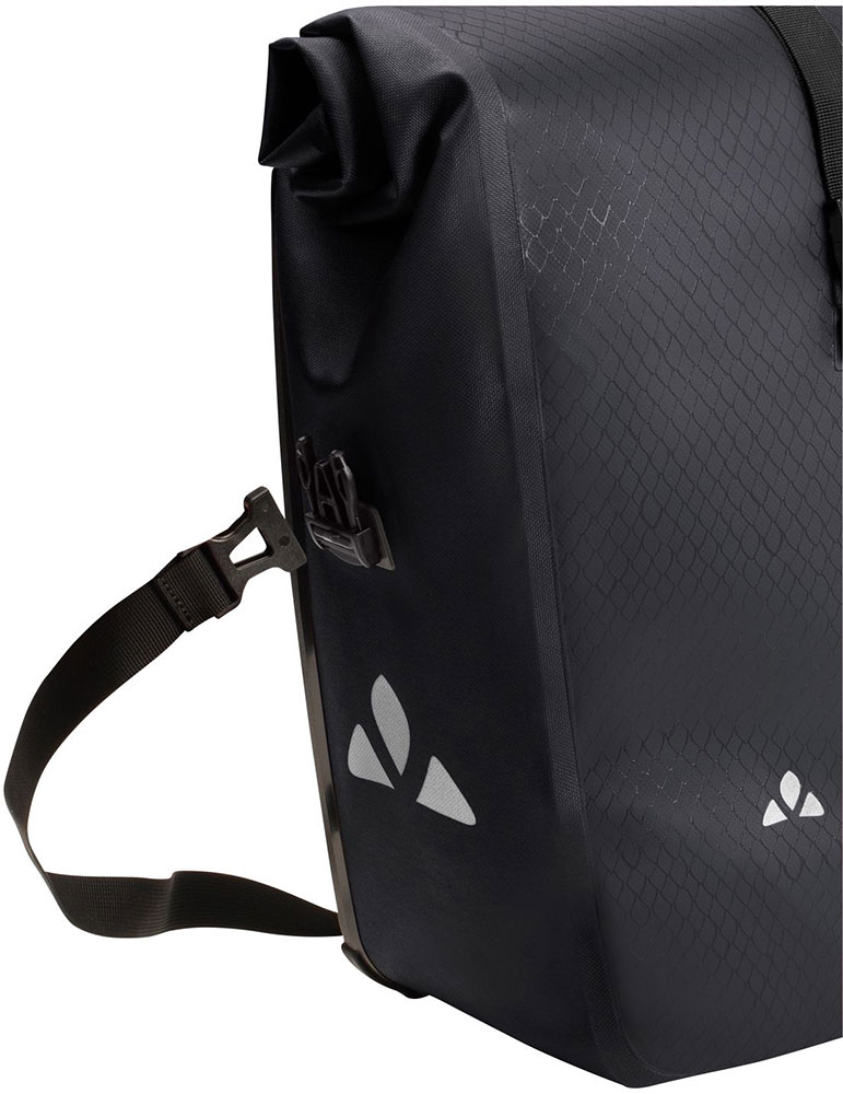 Vaude-Aqua-Back-(rec)-45847_010-(5).jpg