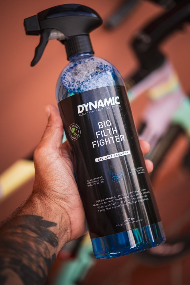 DY-023-Bio-Filth-Fighter-Fahrradreiniger-1000ml(3).jpg