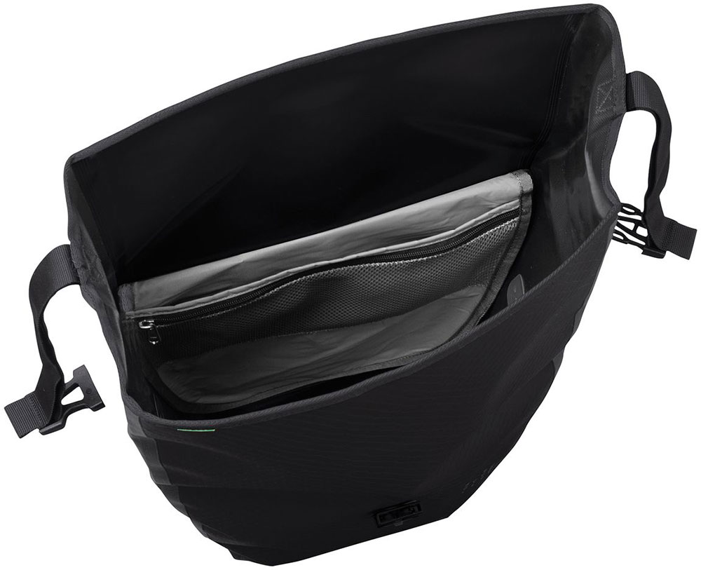 Vaude-Aqua-Back-(rec)-45847_010-(3).jpg