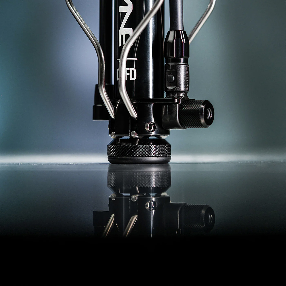 Lezyne 1-FP-DTFDR-V104 20154143 Digital Travel Floor Drive 160PSI Standluftpumpe  (8).jpg