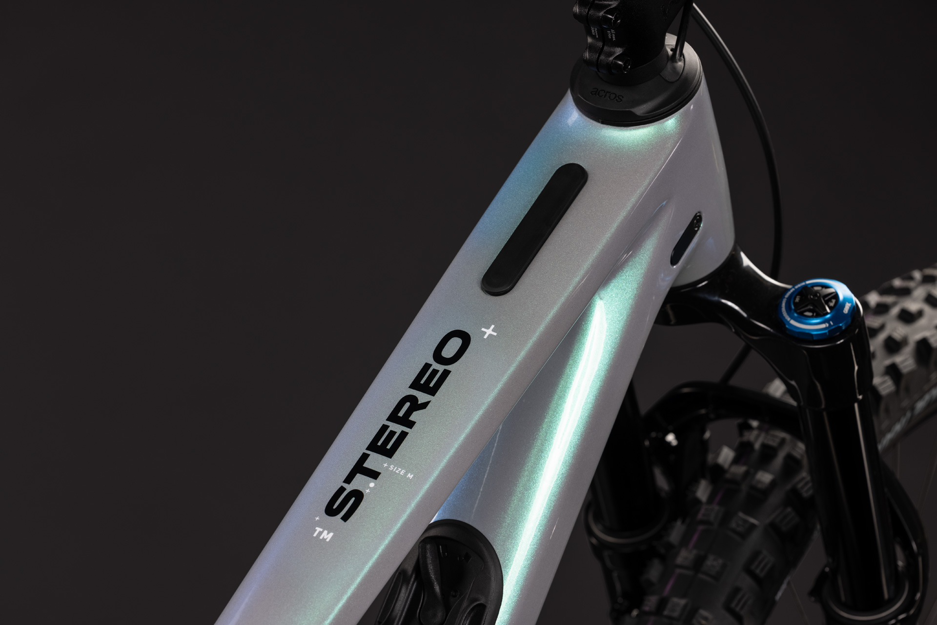 Stereo HPC TM greenfusion'n'black
