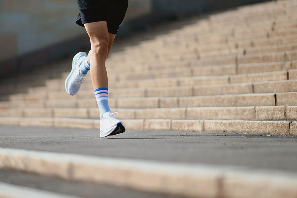 incylence_01050211‌_Merino_Strive_Socken‌  (1).jpg