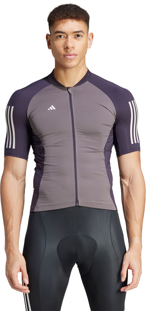adidas_Ess-Trikot_IT3425_ (2).jpg