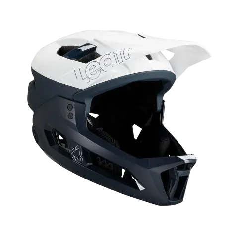 leatt_helmetmtb_enduro3.0_white_isoright_1025104540.png