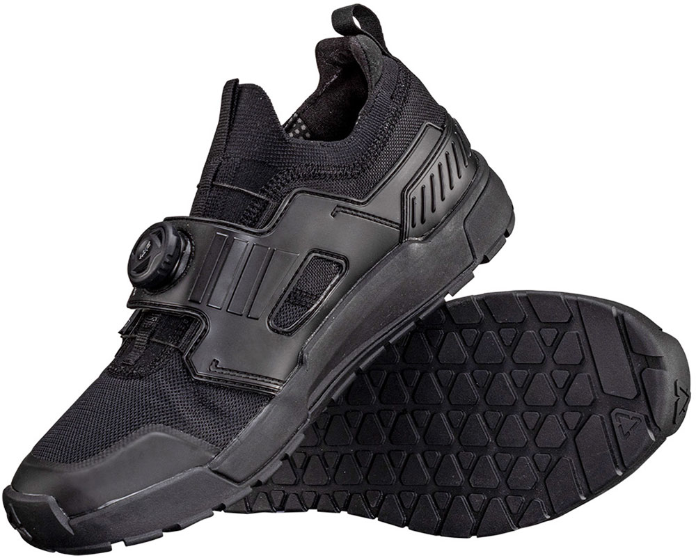 Leatt_2,0ProFlat_Black1 (1).jpg