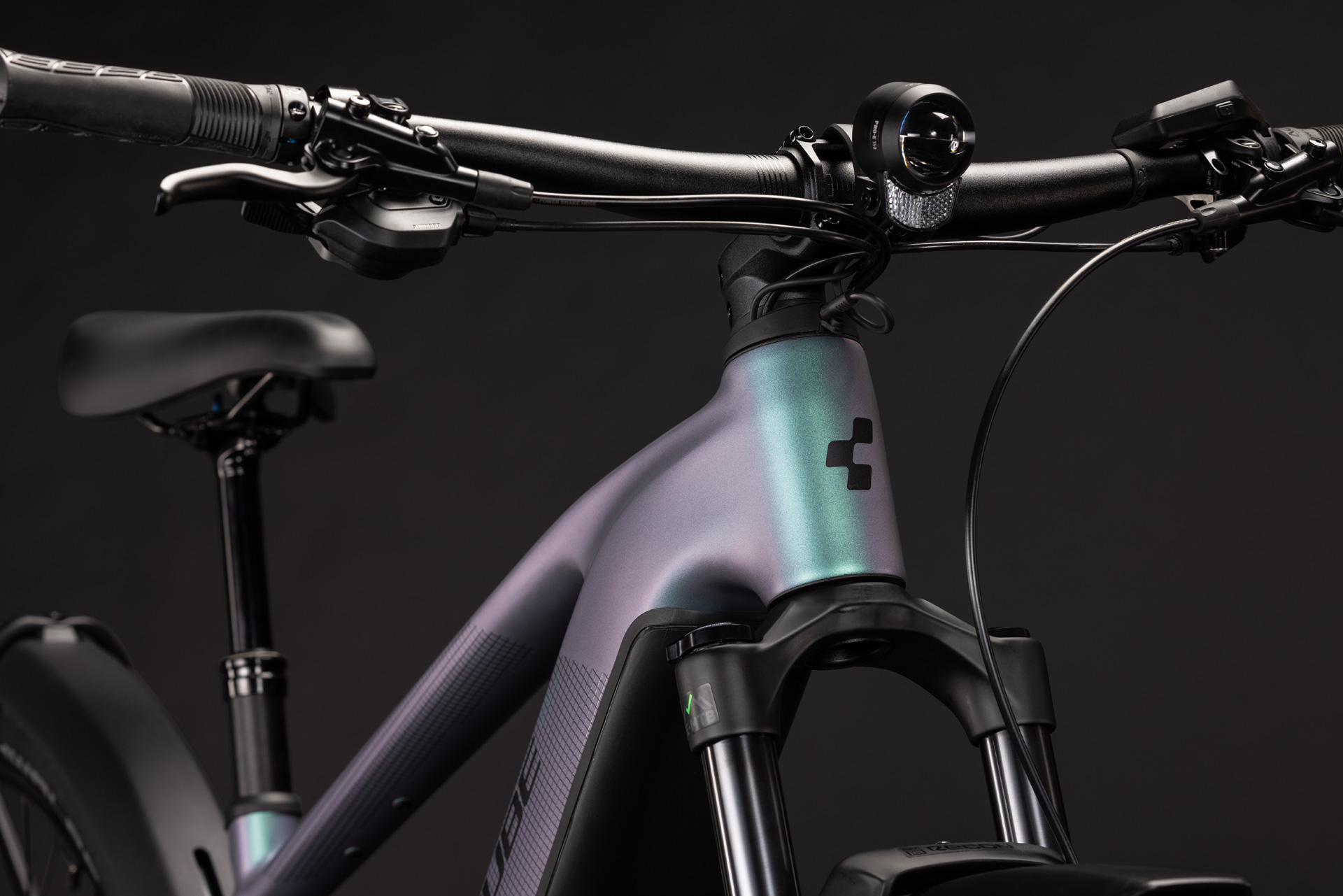Reaction Hybrid Pro 800 FE polarlight´n´black
