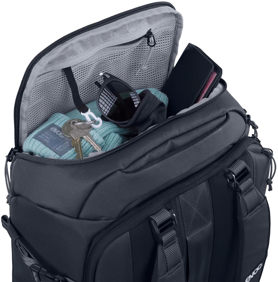 401315123_ATHLETE_BACKPACK_30_dt09.jpg