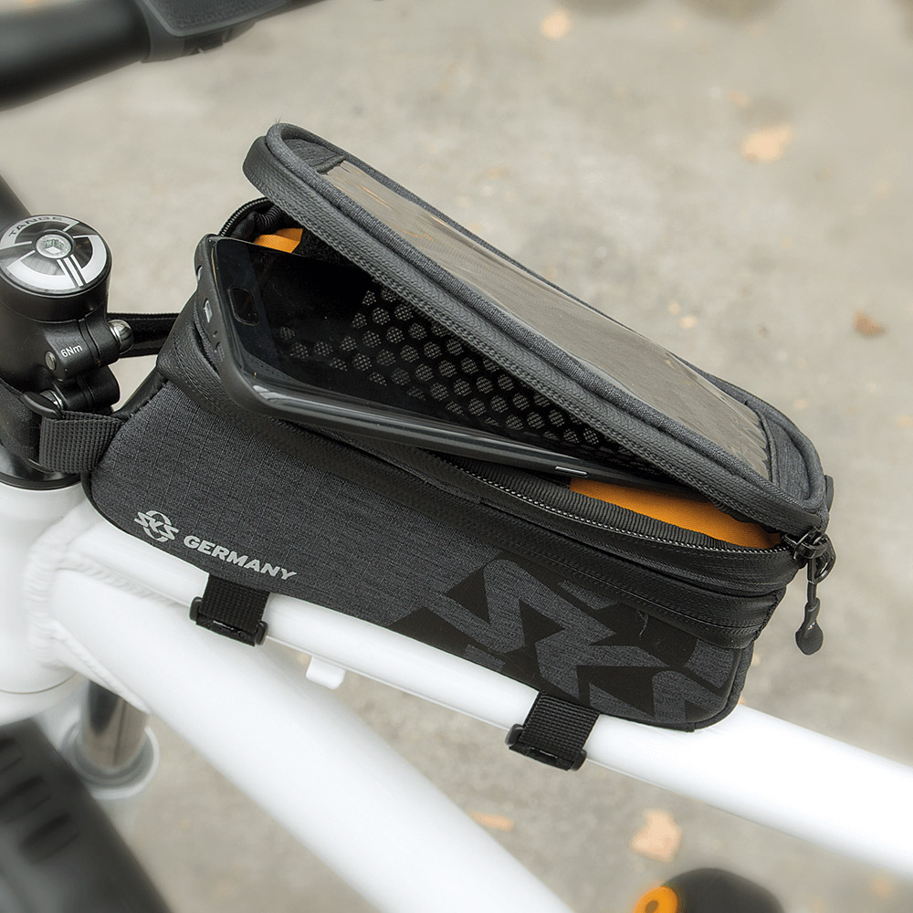 11516_traveller_smart_detail_02.jpg