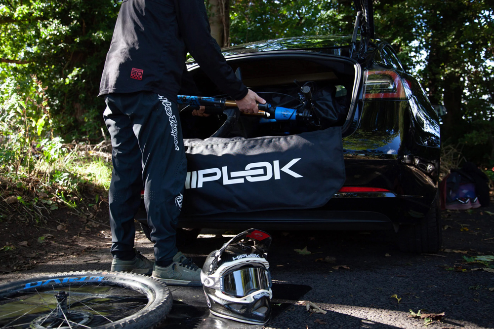 Hiplok 20126902 RIDESHIELD - Autoschutzmatte für Fahrradtransport  (6).jpg