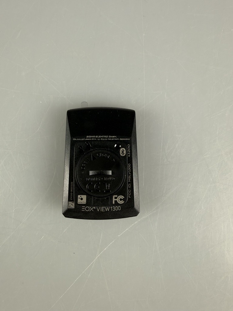SECOND-HAND / EOX View 1300