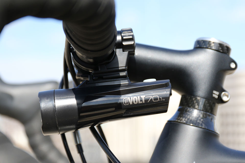 Cateye-GVolt-70.1-Frontlicht-HL-EL5526-RC-(2).jpg
