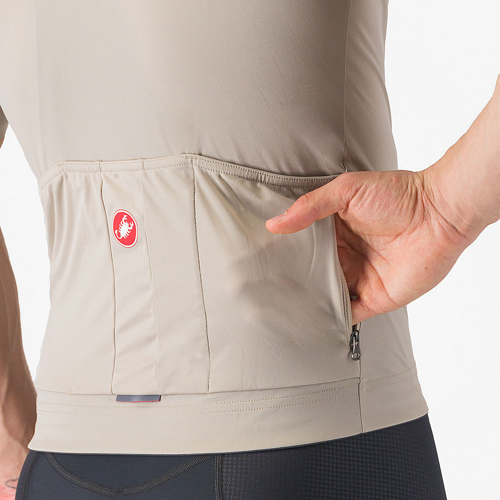 Castelli_4524509_Espresso_Weste (2).jpg