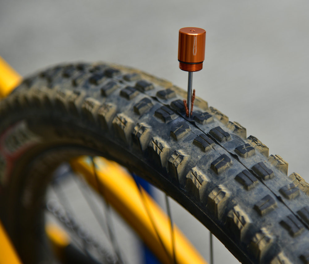 GRANITE-GTP19-12 STASH-Tire-Plug Bild 5.jpg