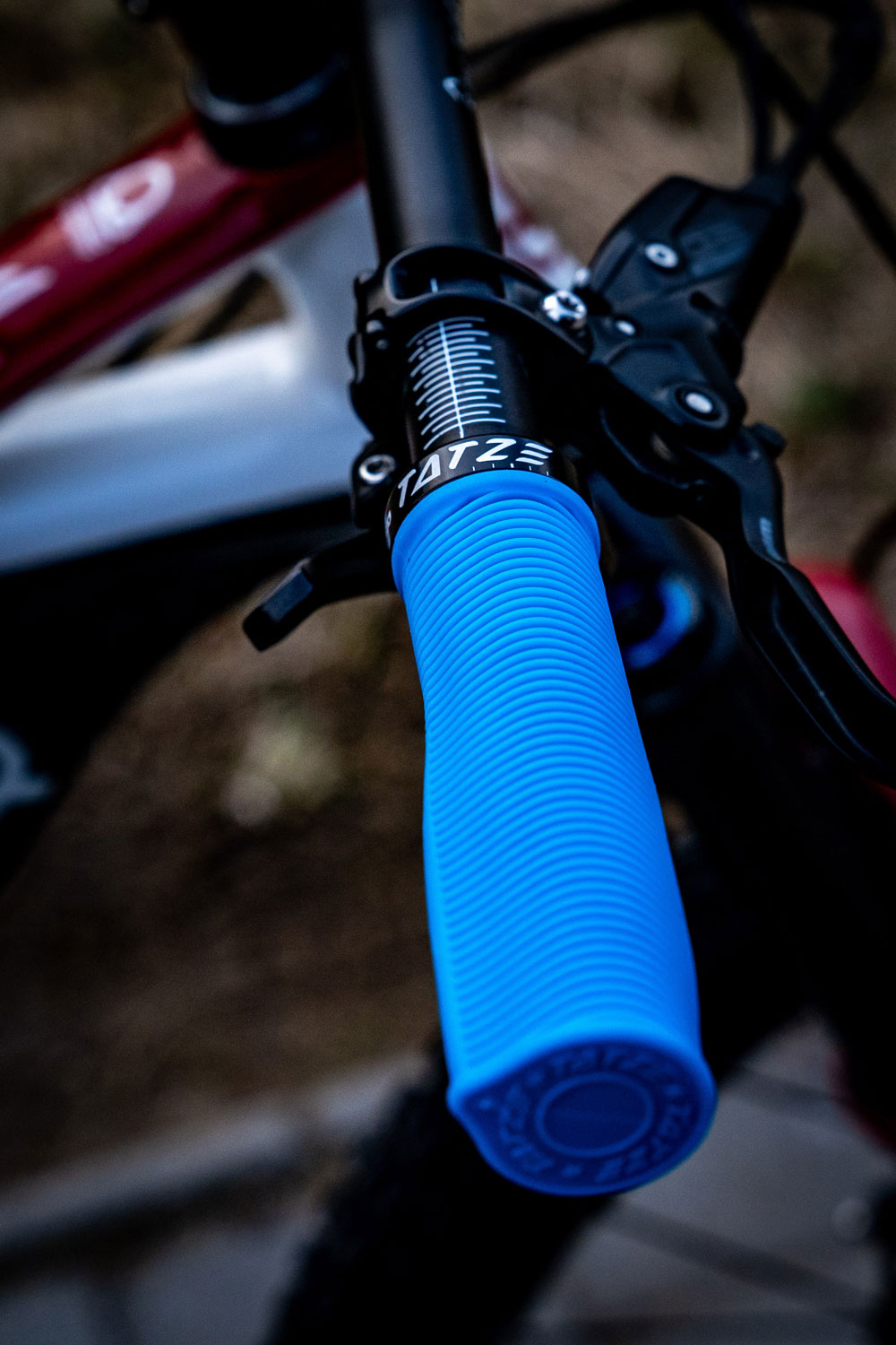 Tatze-MTB-Sport-Griffe-Action_14.jpg