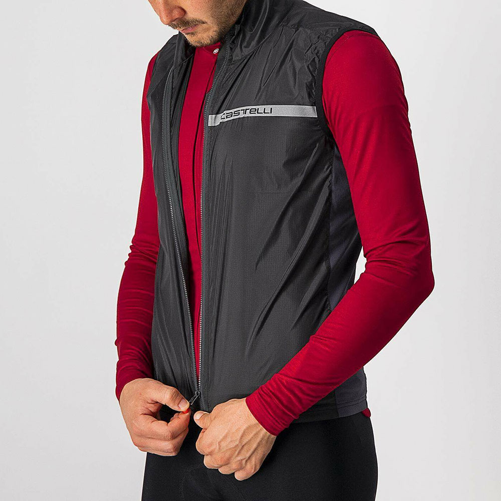 Castelli-Squadra-Strech-Windweste-4521512-085-(3).jpg