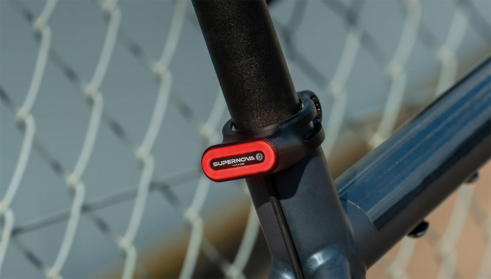 Supernova-TL3-Mini-12V-Seatpost-Clamp-(3).jpg
