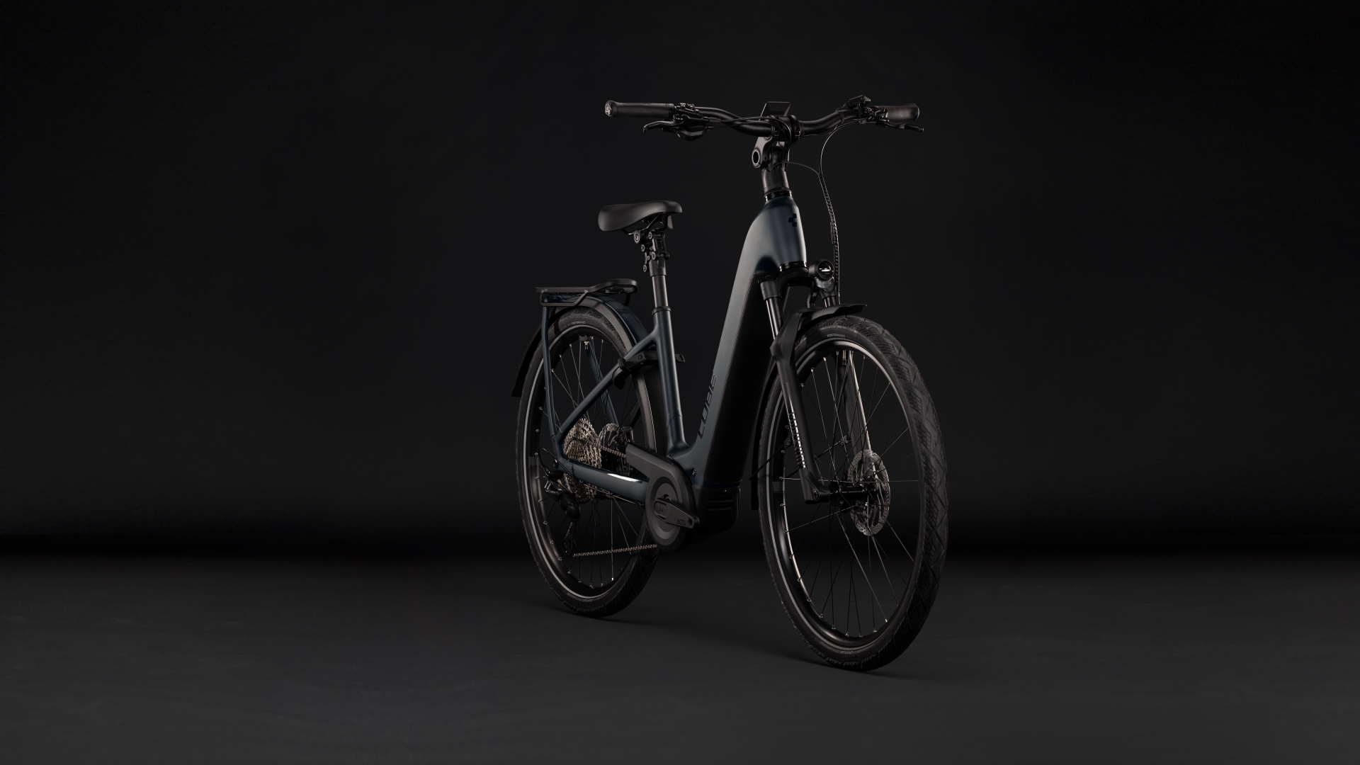 Kathmandu Hybrid Pro 800 coal´n´black Easy Entry