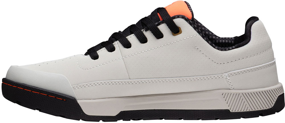 Leatt_2,0Flat_CreamWhite (3).jpg