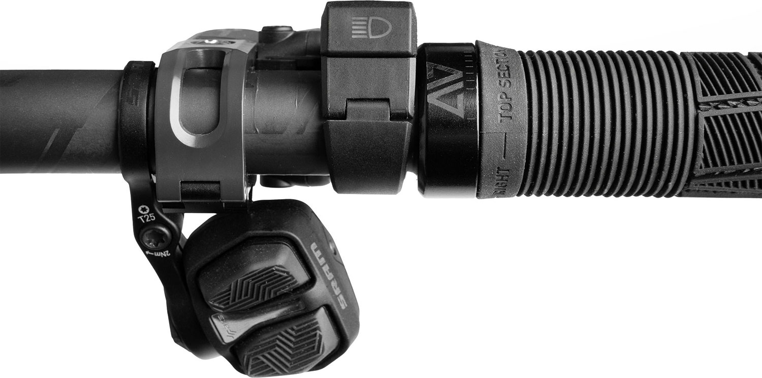 Pro-E 300 WIDE HB X-Connect – przedni reflektor do roweru elektrycznego