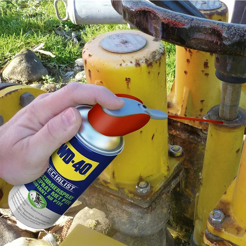 WD-40-4939725NBA SPECIALIST-PTFE-Schmierspray-Agrar-1000x1000-1.jpg