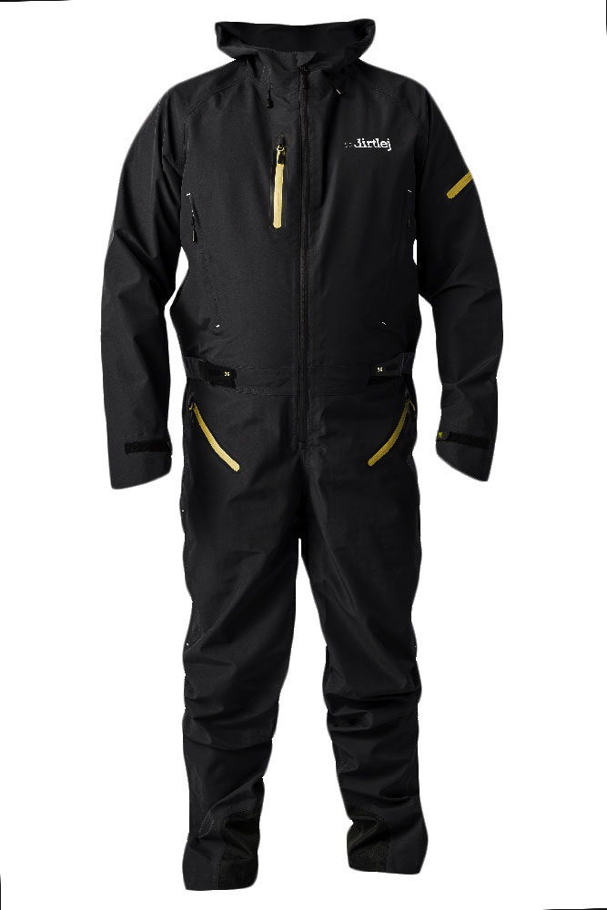 dirtlej-20240019-20240022-dirtsuit-core-edition-loose-v2-studio-FS.jpg