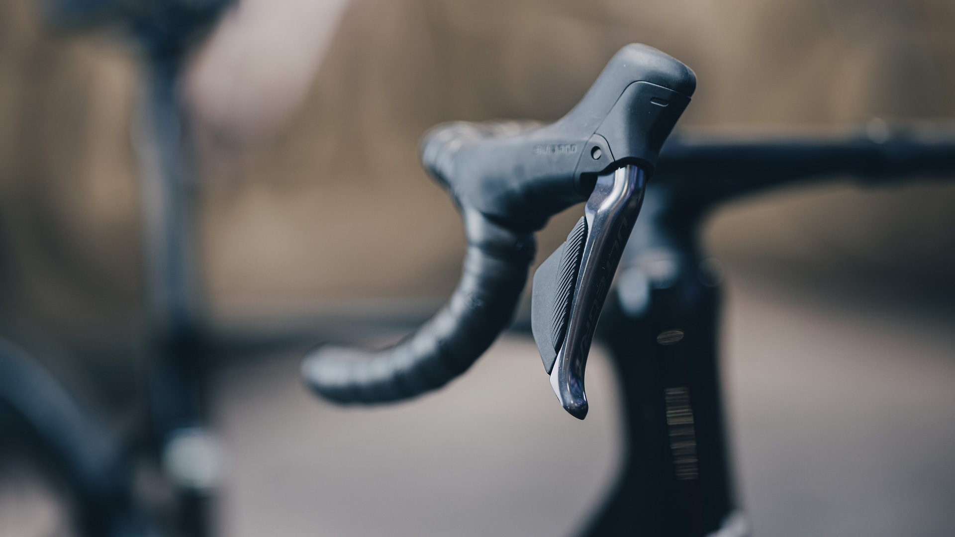 Attain C:62 SLT carbon´n´blue