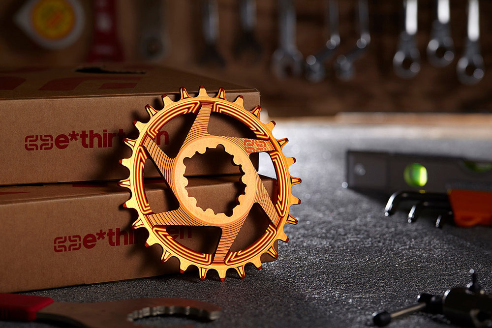 ethirteen-Helix-R-DM-Kettenblatt-28T-für-SRAM-CR4HRA-136-16.jpg