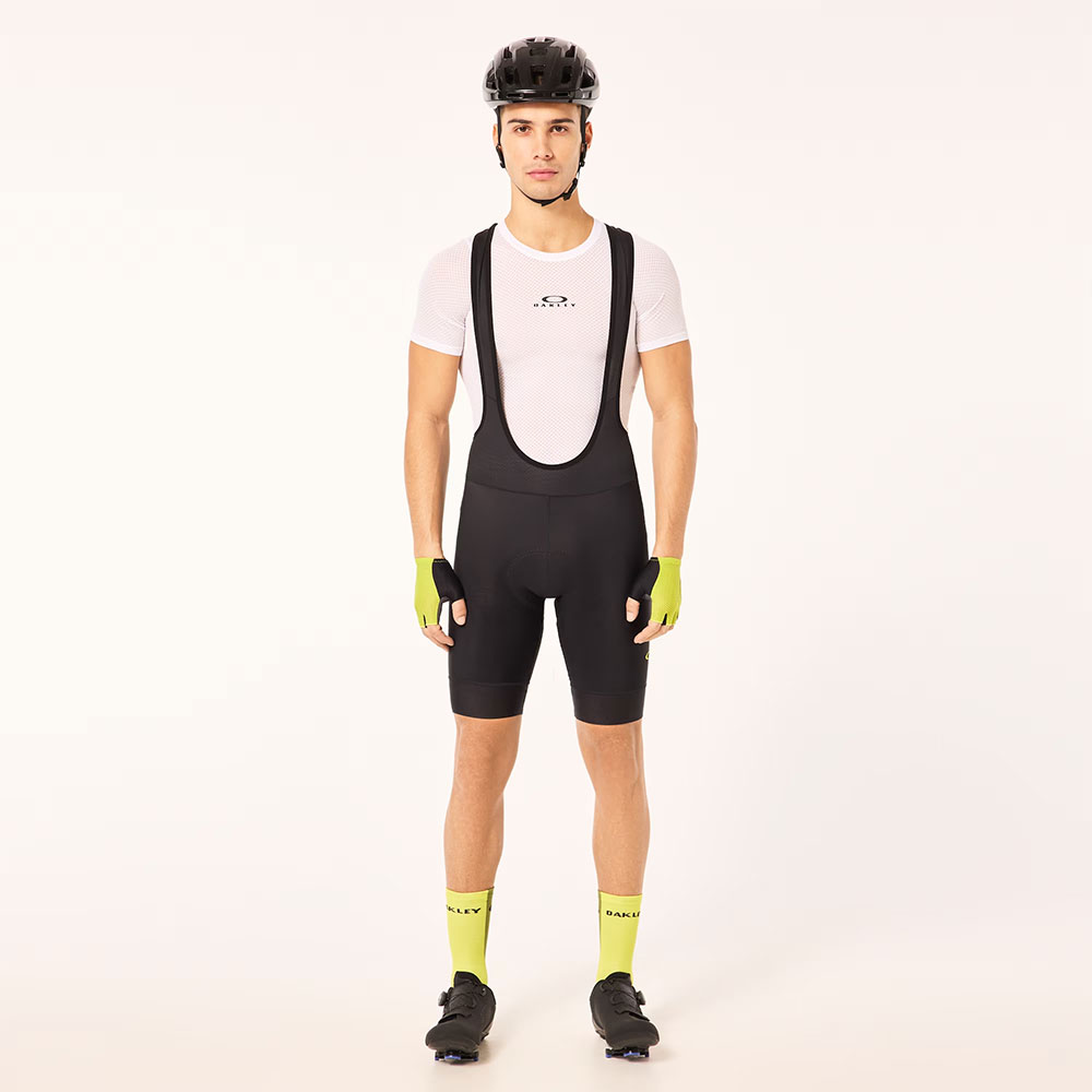 Oakley_Endurance-Base-layer_FOA405477 100_ (7).jpg