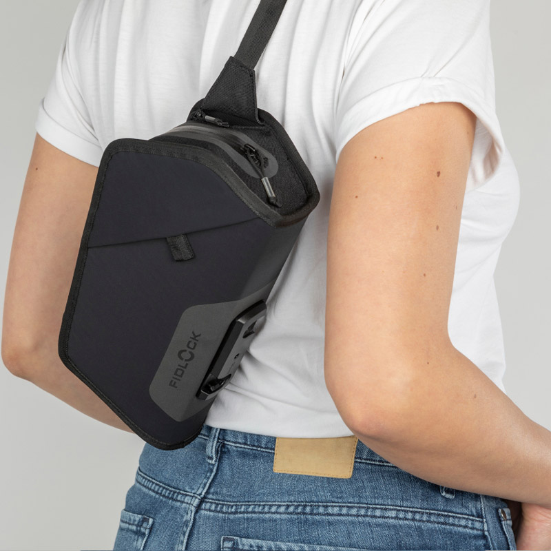 4251207403378Fidlock-EssentialBagL+BikeBaseblack-3.jpg