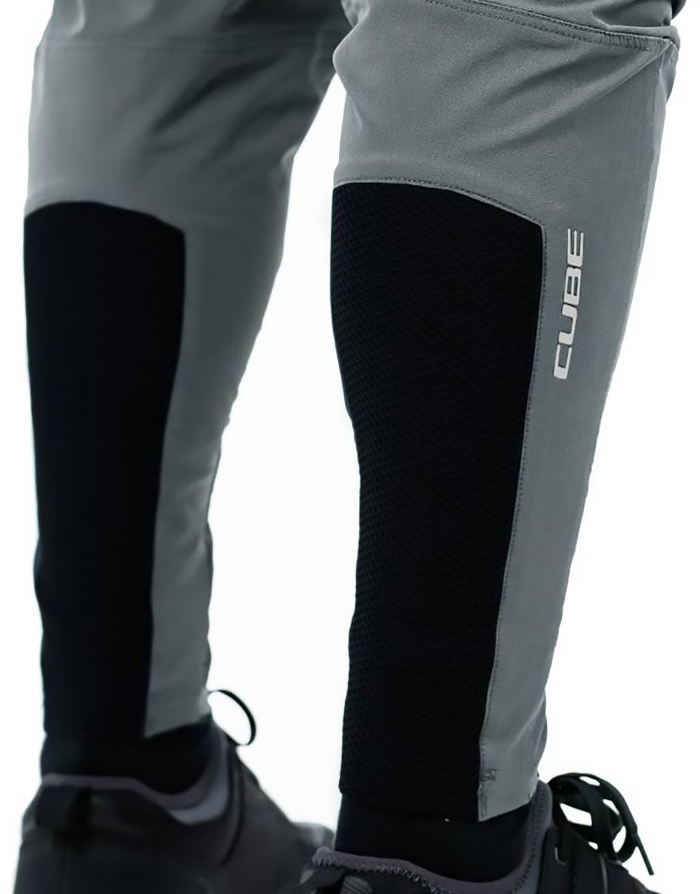 Cube_Edge_Baggy_MTB_Hose_10747_4.jpg