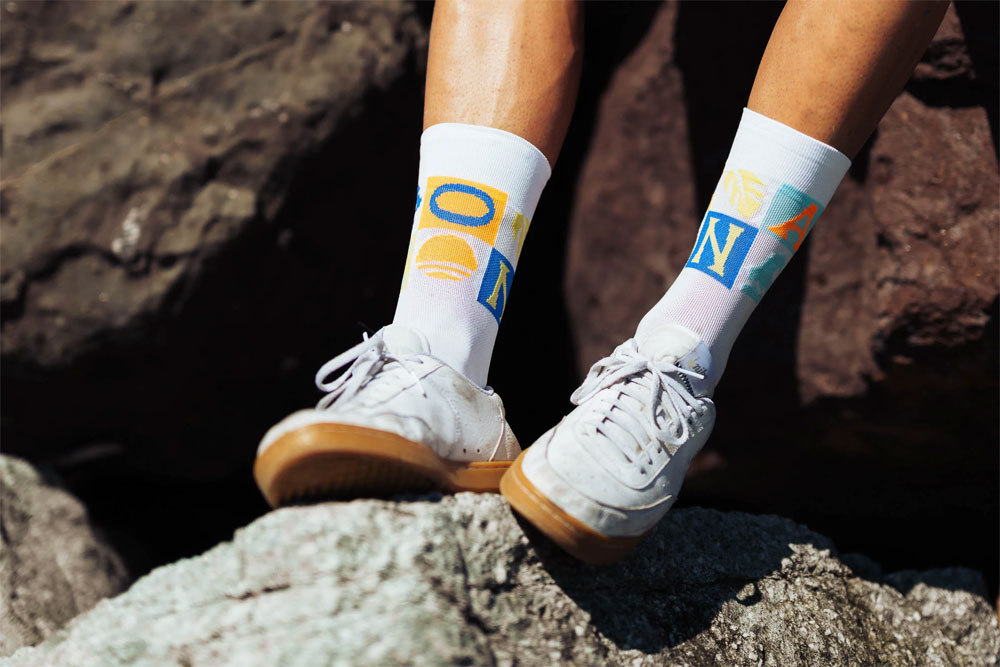incylence-ultralight-socks-high-cut-kona-v4-3.jpg