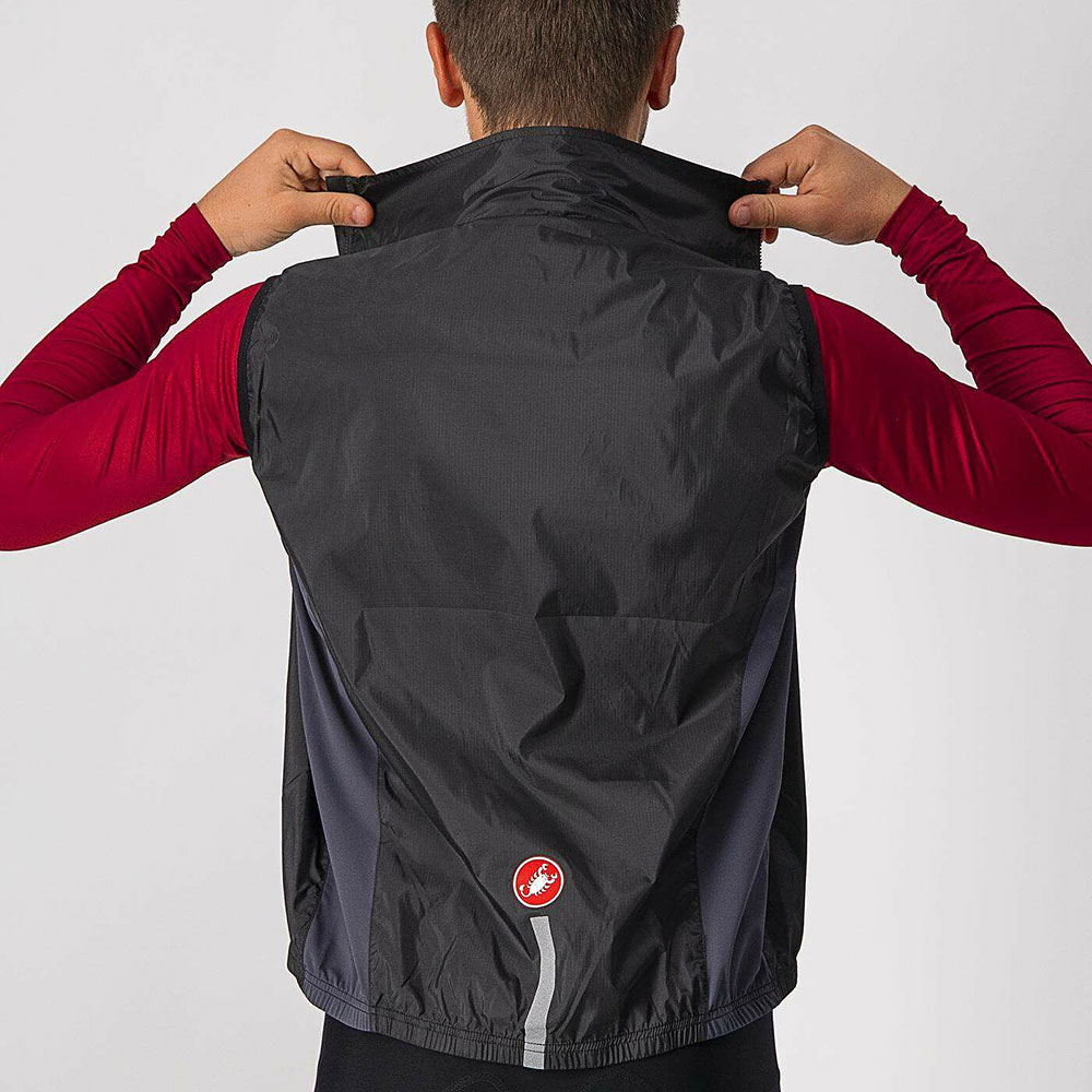 Castelli-Squadra-Strech-Windweste-4521512-085-(6).jpg