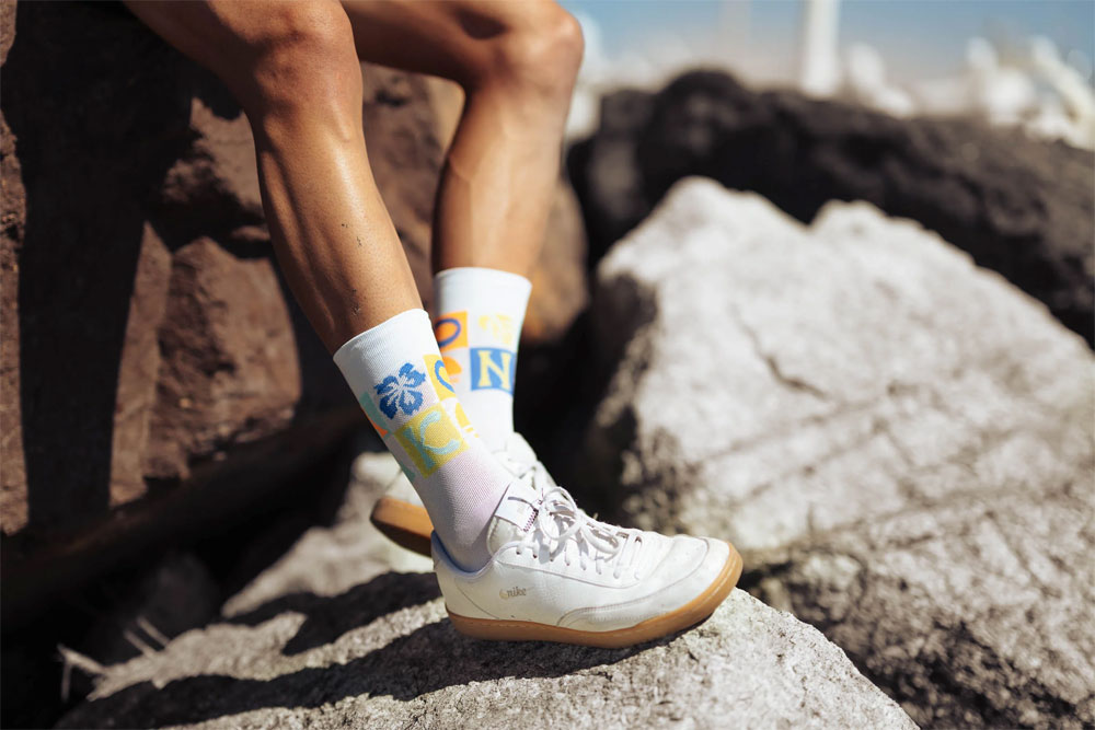 incylence-ultralight-socks-high-cut-kona-v4-4.jpg