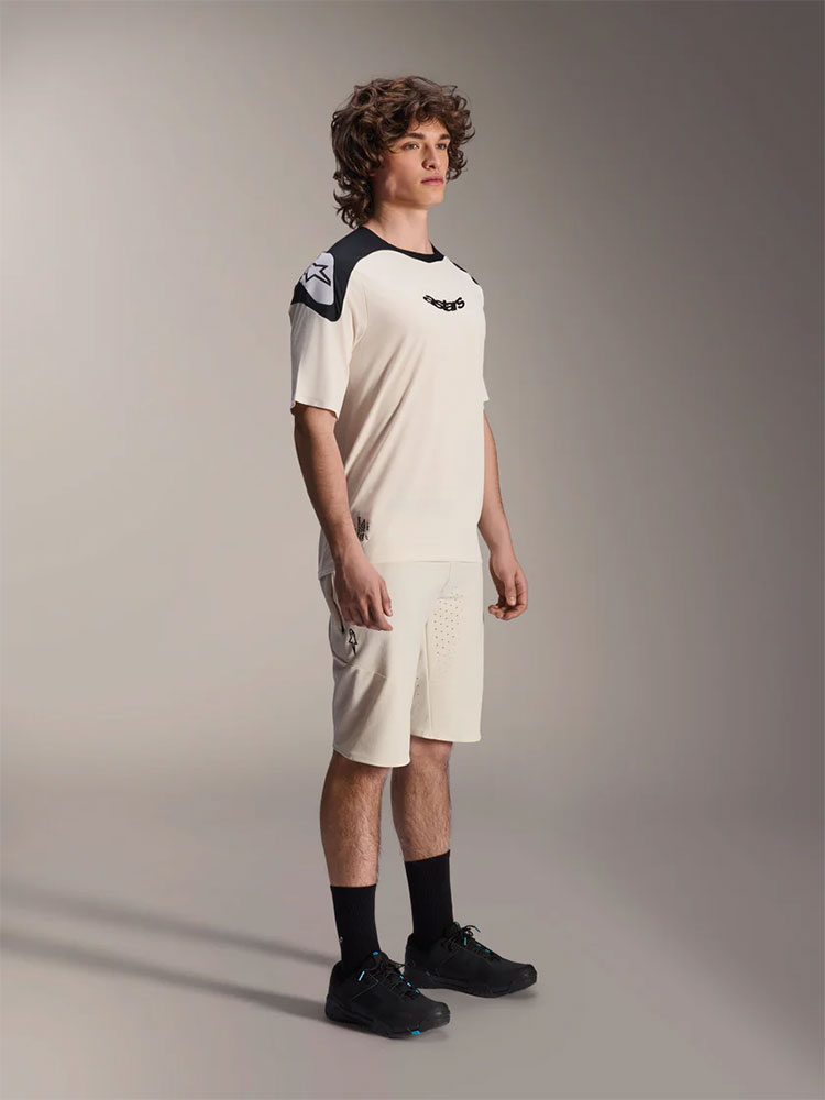 Alpinestars_1760425_Aria_Polartec_Elite_MTB_Trikot (3).jpg