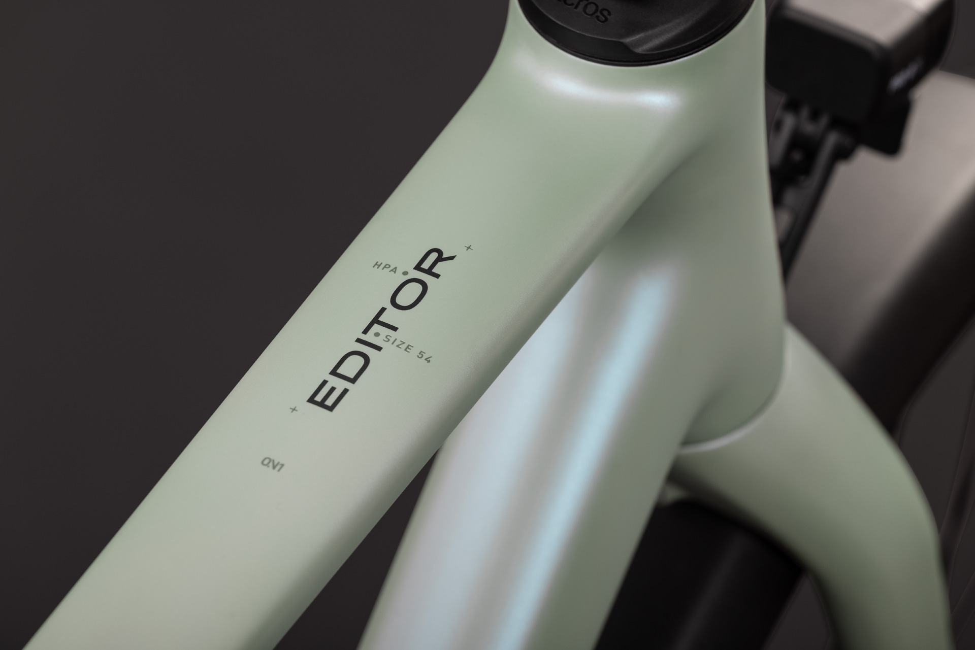 Editor ONE FE glintsand´n´black