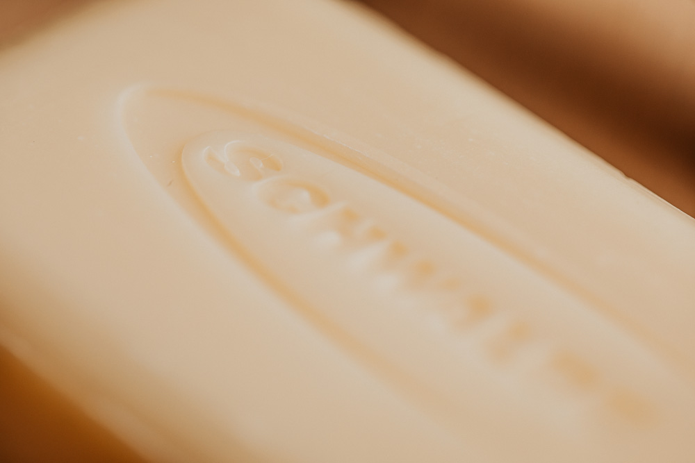 4711.01-schwalbe_bike-soap(3).jpg