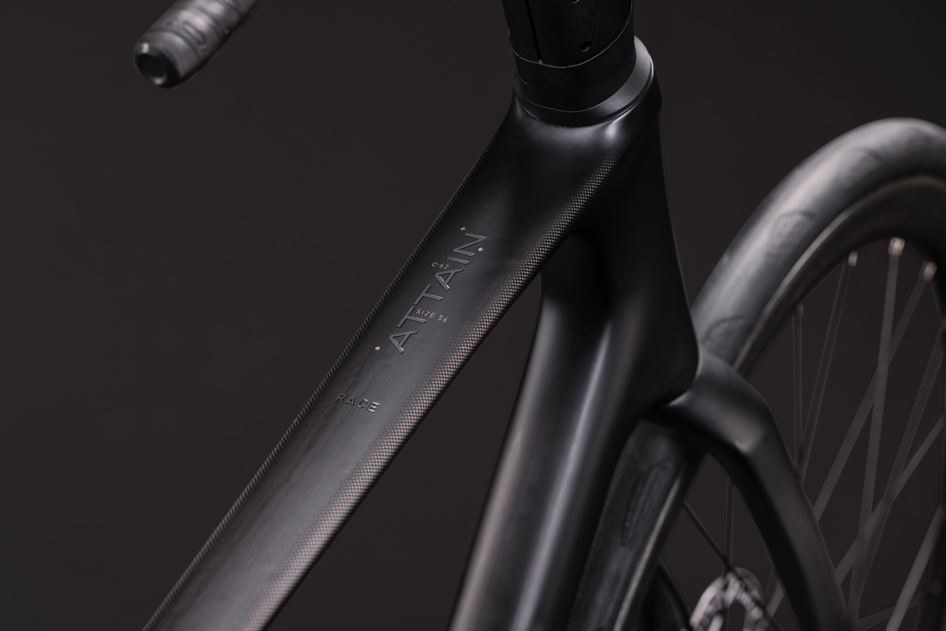 Attain C:62 Race carbon´n´coalchrome