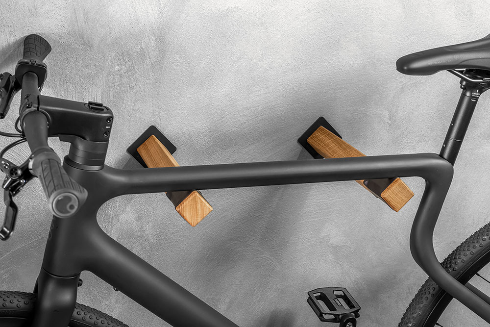 TWIN-STICKS_2.jpg