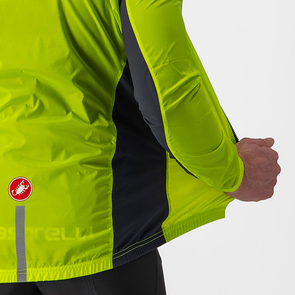 Castelli_Squadra-Stretch-Windjacke_4521511-383_ (3).jpg