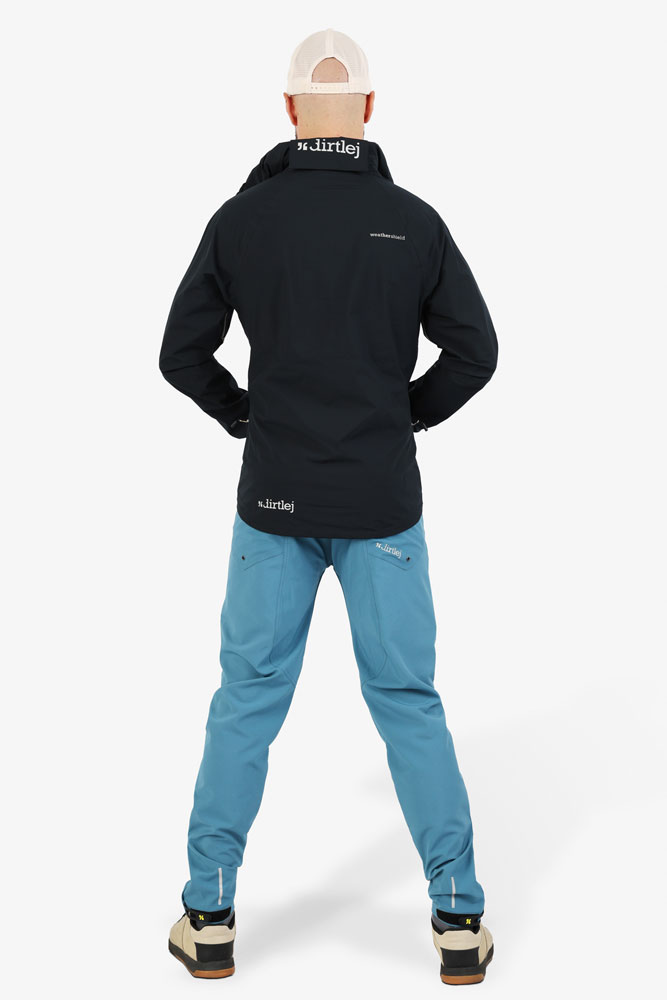 dirtlej-20250001-20250006-weathershield-waterproof-black-studio-3.jpg