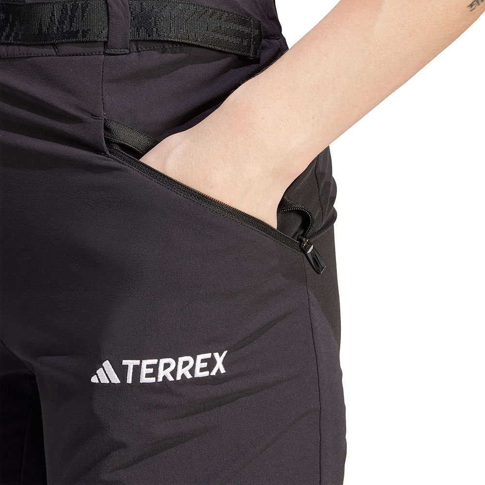 Adidas_IN9133_Xperior_Damen_Wanderhose (2).jpg
