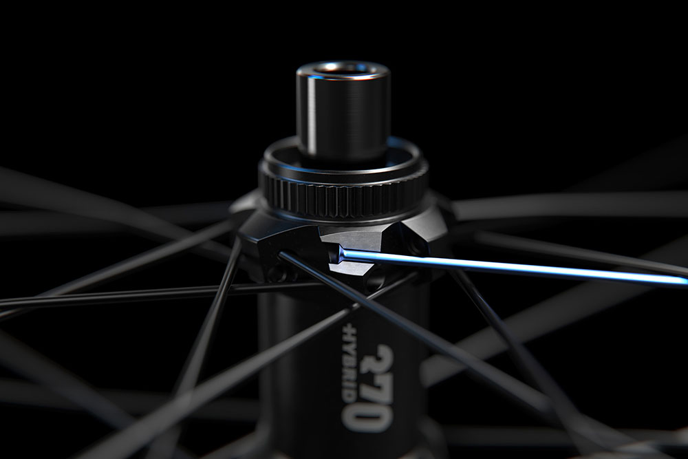 DTSwiss_Hybrid_Utility_Spoke_Cut_1920px.jpg