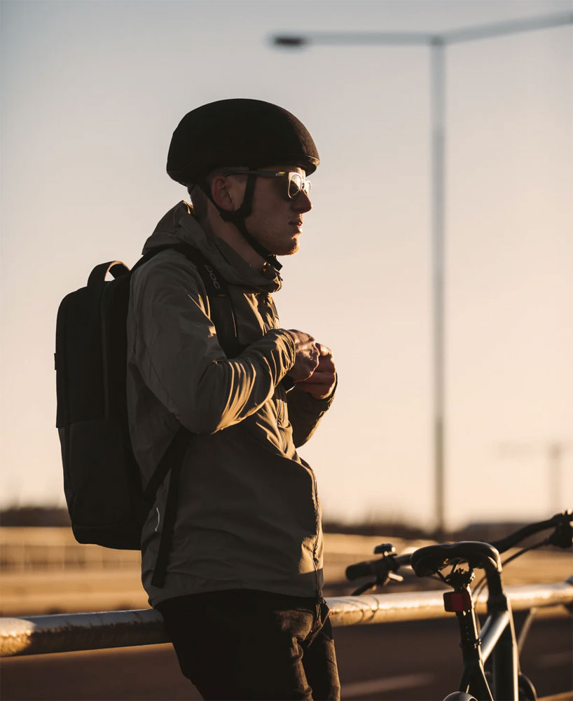POC Myelin Urban Helm 10540-1002_Action_ (2).jpg