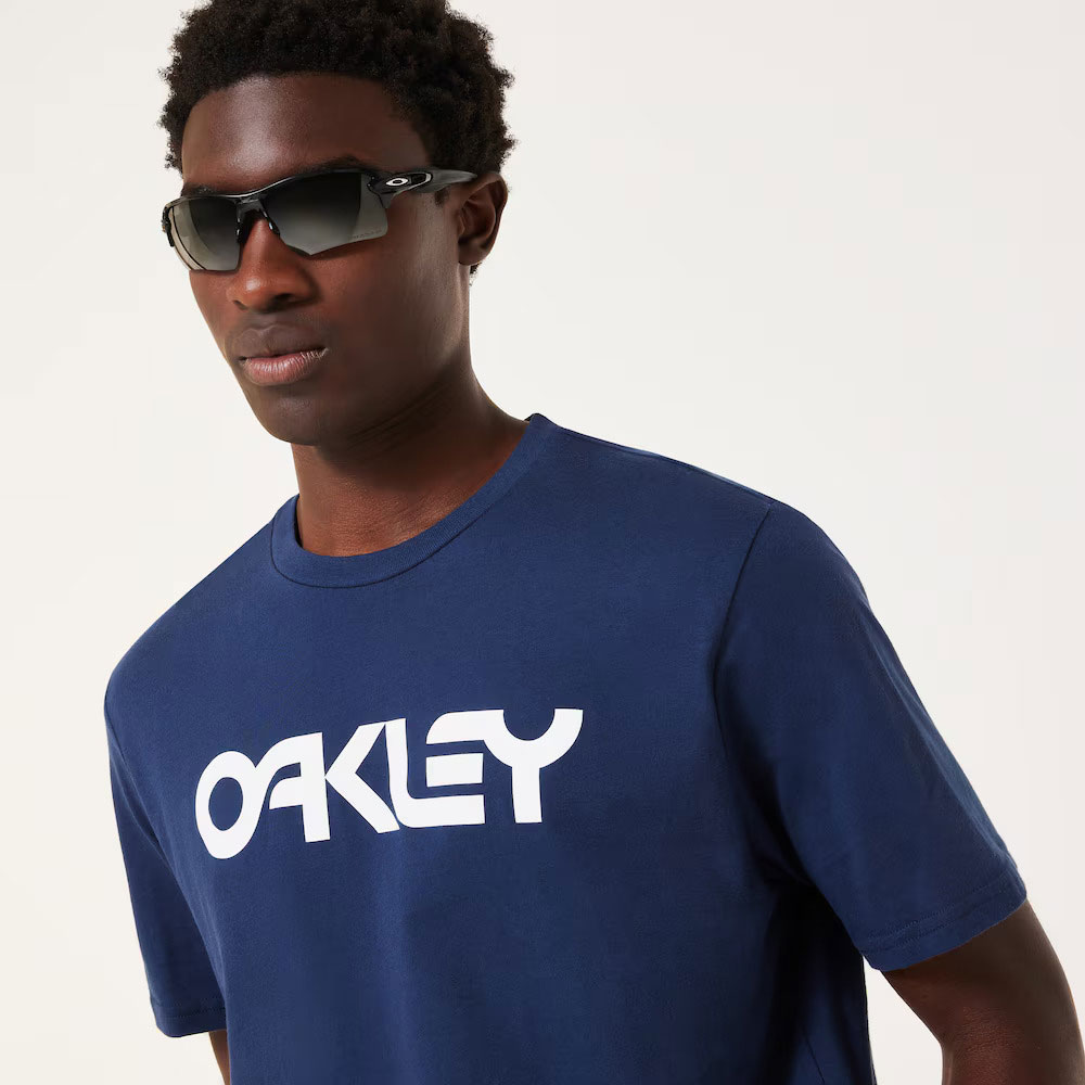 Oakley_FOA404011 _Mark_II_2_0_T_Shirt (6).jpg