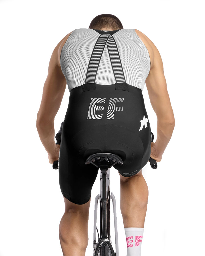 ASSOS_36.16.064.18_Equipe S11 EF 2026 - Trägerhose mit Polster (6).jpg