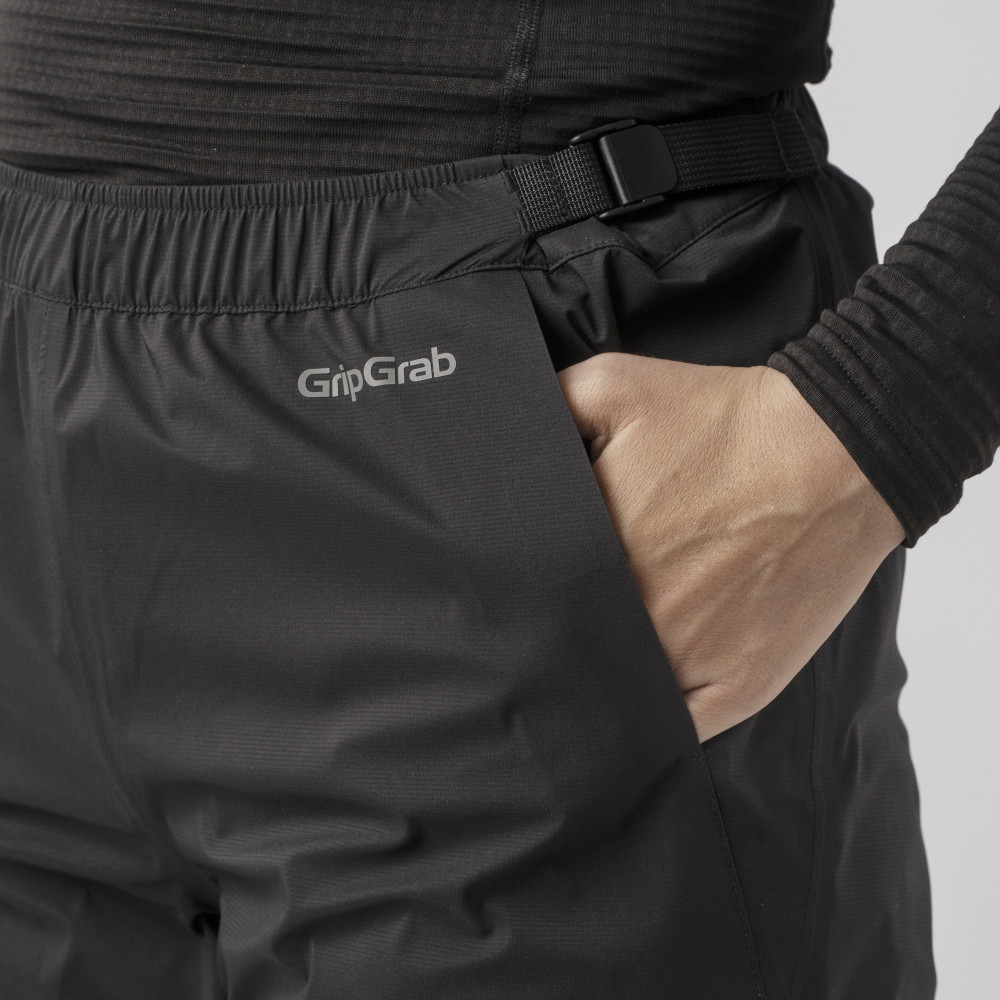 GripGrab_6126_ EXPLR Waterproof Lightweight_Black_Regenhose_ (4).jpg