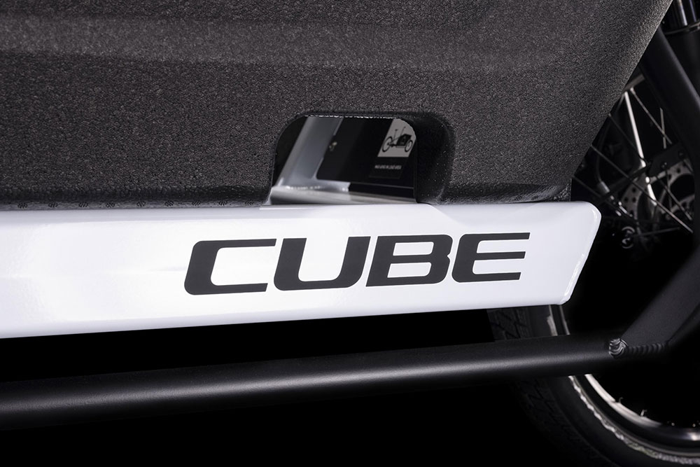 Cube Cargo Dual Hybrid 1000 flashwhite´n´black 689260‌ (4).jpg