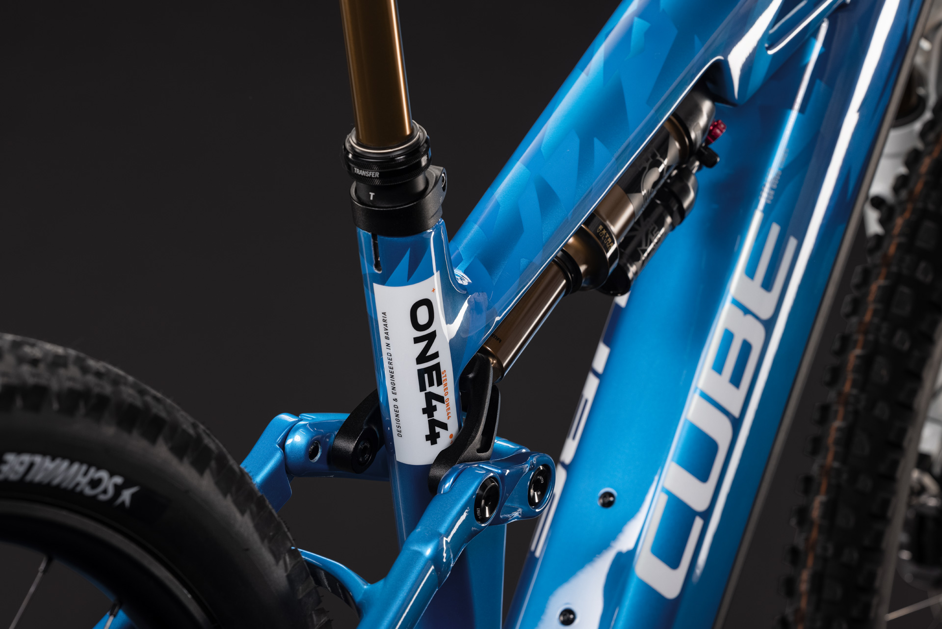 Stereo Hybrid ONE44 HPC AT 800 actionteam
